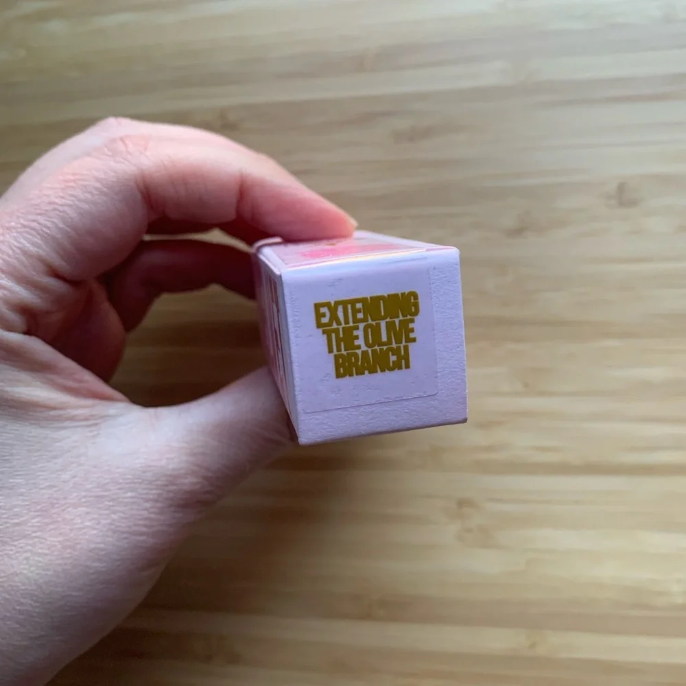 Jeffree Star Velvet‎ Trap Lipstick - Extending The Olive Branch (Mustard) - NWB